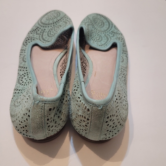 Vince Camuto Lancaster turquoise leather eyelet flats size 10M - Picture 8 of 9